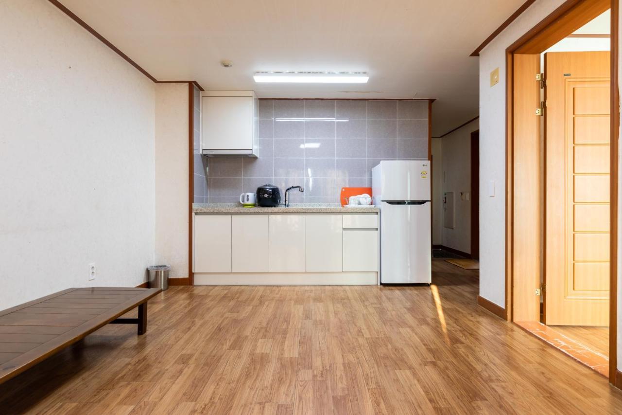 Jeju Tovice Condo Family Eksteriør bilde