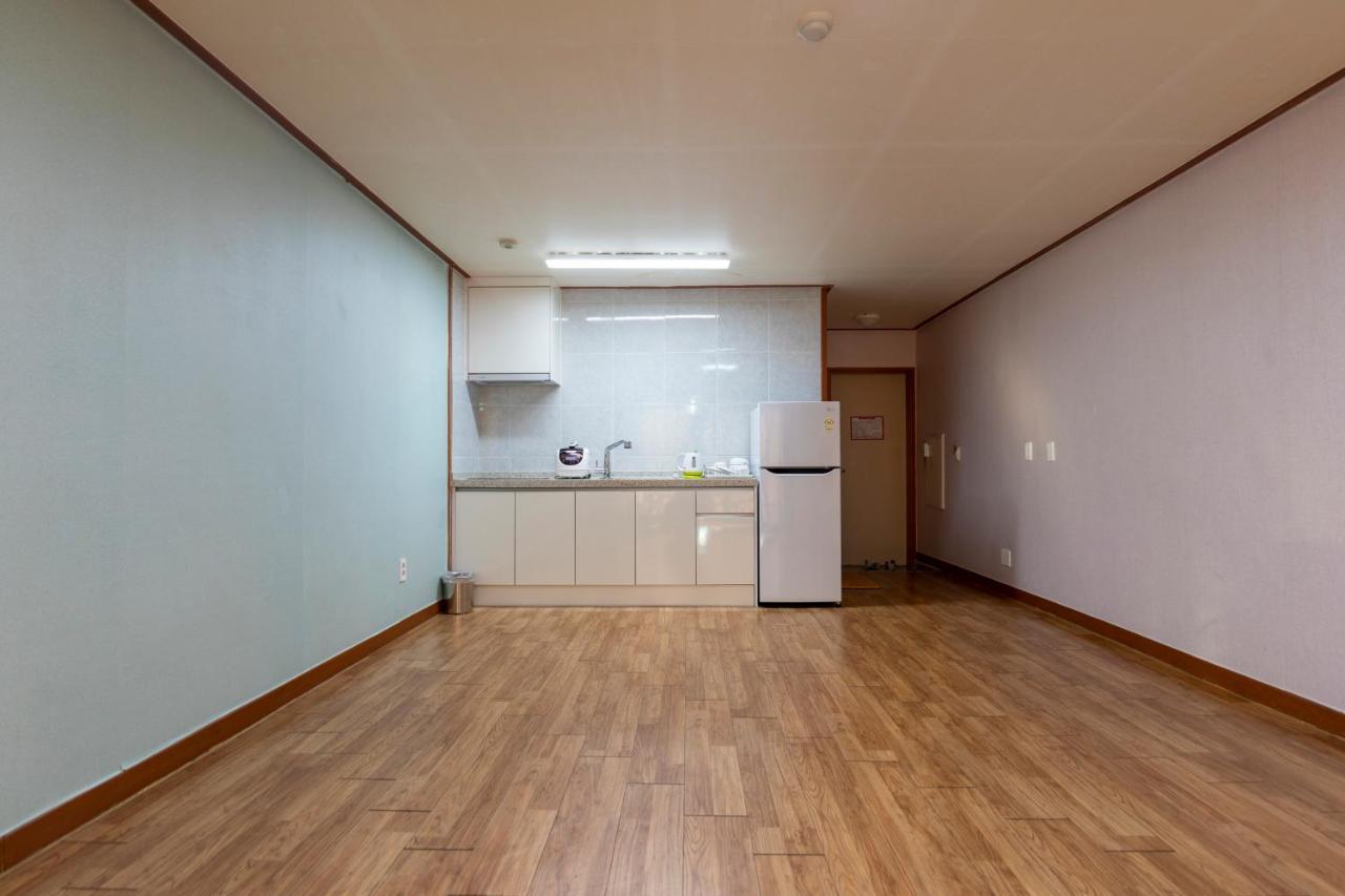 Jeju Tovice Condo Family Eksteriør bilde